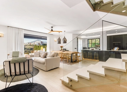 CHARMING 6-BEDROOM VILLA FOR SALE IN BENAHAVÍS WITH STUNNING VIEWS