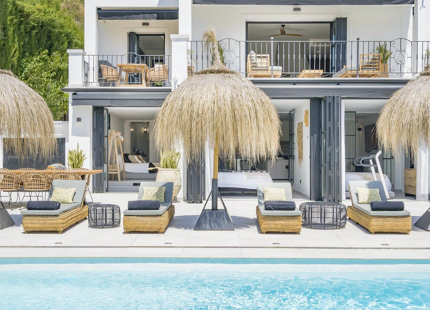 CHARMING 6-BEDROOM VILLA FOR SALE IN BENAHAVÍS WITH STUNNING VIEWS