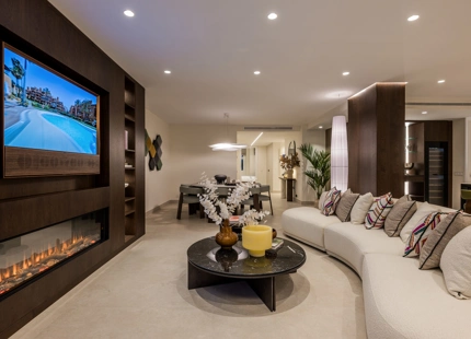 EXQUISITE 3-BEDROOM APARTMENT FOR SALE IN MARBELLA