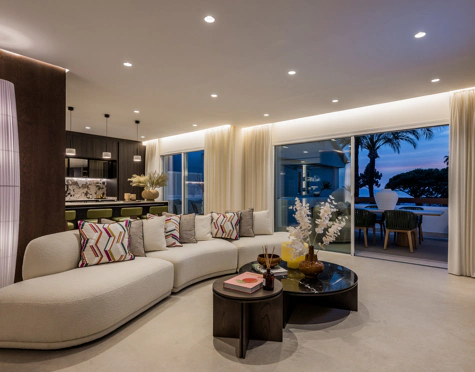 Apartment for sale in Los Monteros Palm Beach, Marbella Este