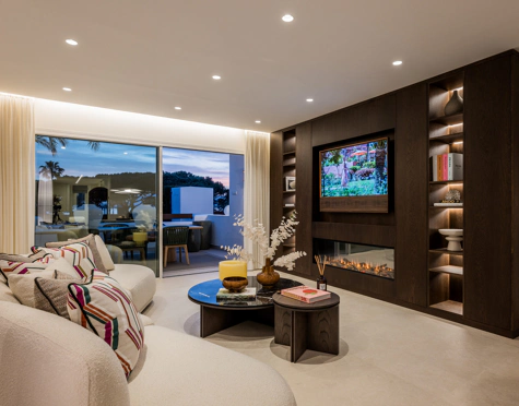 Apartment for sale in Los Monteros Palm Beach, Marbella Este