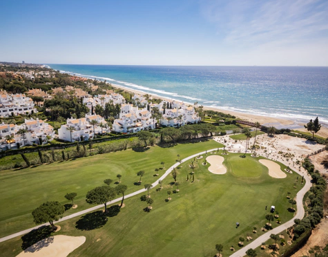 Apartment for sale in Los Monteros Palm Beach, Marbella Este