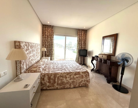 Penthouse for sale in Alcazaba Beach, Estepona East