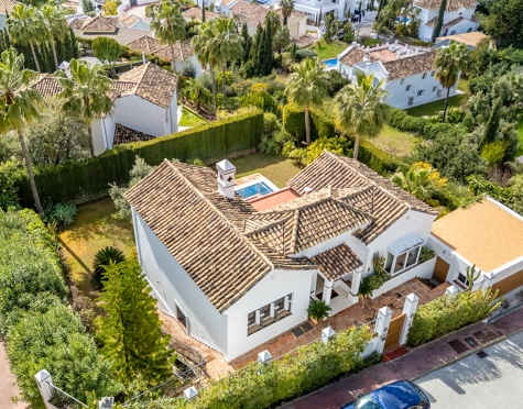 Villa en venta en Sierra Blanca Country Club, Istan