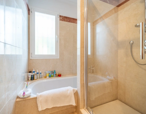 Villa for sale in Sierra Blanca Country Club, Istan