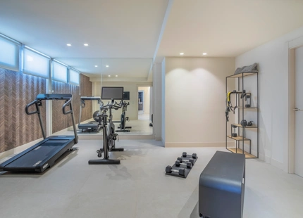 EXQUISITE FRONTLINE BEACH 4-BEDROOM VILLA IN THE NEW GOLDEN MILE