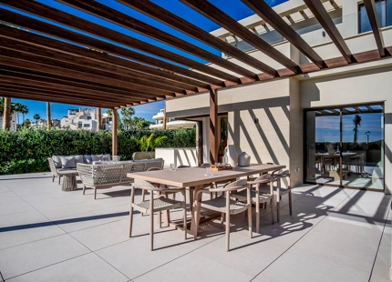 EXQUISITE FRONTLINE BEACH 4-BEDROOM VILLA IN THE NEW GOLDEN MILE