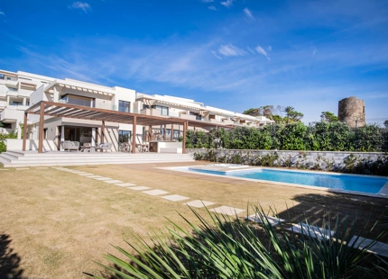 EXQUISITE FRONTLINE BEACH 4-BEDROOM VILLA IN THE NEW GOLDEN MILE