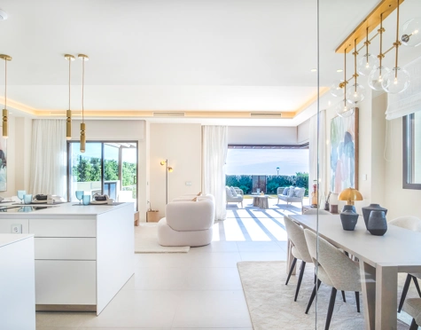Villa for sale in New Golden Mile, Estepona East
