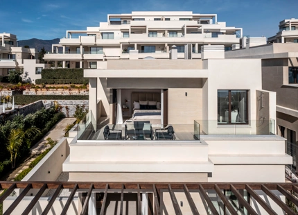 EXQUISITE FRONTLINE BEACH 4-BEDROOM VILLA IN THE NEW GOLDEN MILE