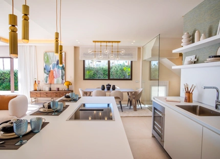 EXQUISITE FRONTLINE BEACH 4-BEDROOM VILLA IN THE NEW GOLDEN MILE