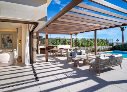 EXQUISITE FRONTLINE BEACH 4-BEDROOM VILLA IN THE NEW GOLDEN MILE