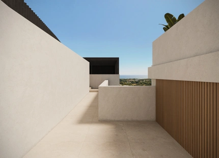 LUXURIOUS 5-BEDROOM VILLA WITH STUNNING AMENITIES IN MARBELLA EAST