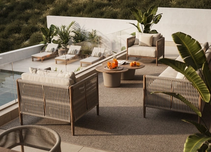 LUXURIOUS 5-BEDROOM VILLA WITH STUNNING AMENITIES IN MARBELLA EAST