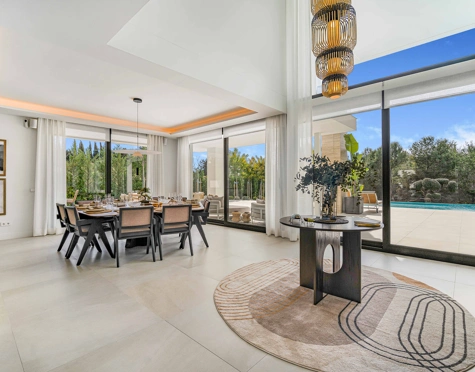 Villa for sale in Marbella Golden Mile