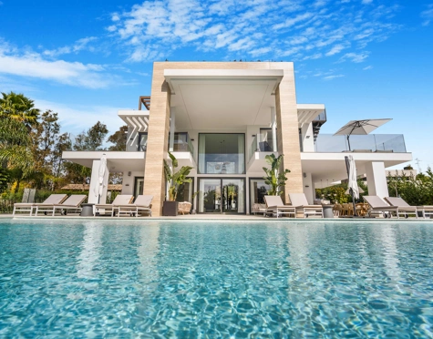 Villa for sale in Marbella Golden Mile