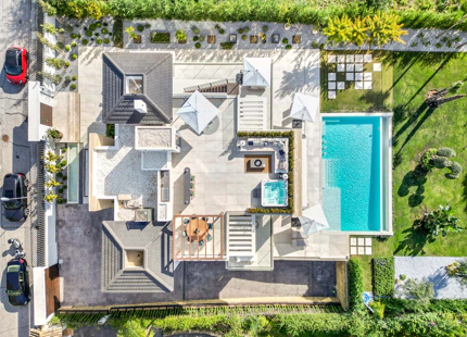 STUNNING LUXURY 6-BEDROOM VILLA FOR SALE IN MARBELLA'S GOLDEN MILE