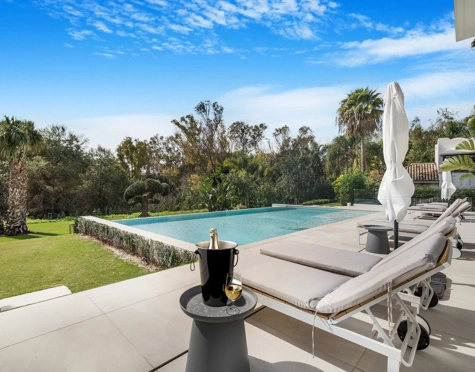 Villa for sale in Marbella Golden Mile