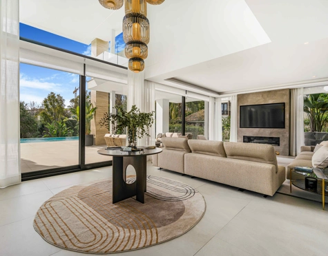 Villa for sale in Marbella Golden Mile