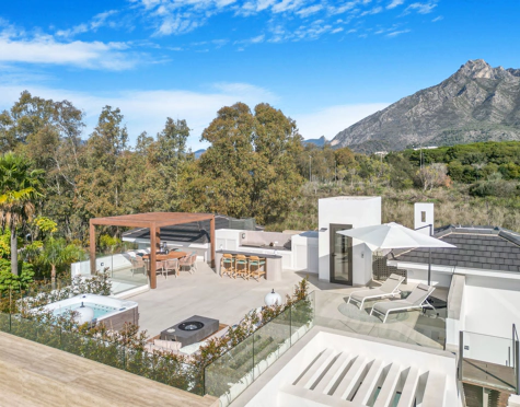 Villa for sale in Marbella Golden Mile