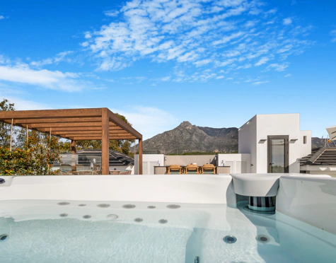 Villa for sale in Marbella Golden Mile