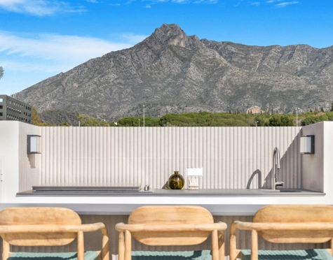 Villa for sale in Marbella Golden Mile