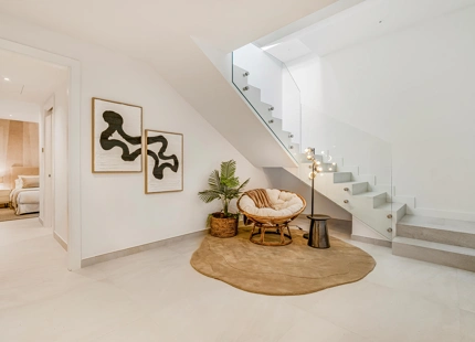 STUNNING LUXURY 6-BEDROOM VILLA FOR SALE IN MARBELLA'S GOLDEN MILE