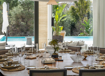 STUNNING LUXURY 6-BEDROOM VILLA FOR SALE IN MARBELLA'S GOLDEN MILE