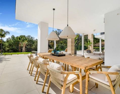 Villa for sale in Marbella Golden Mile