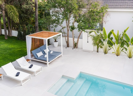 EXQUISITE 4-BEDROOM VILLA IN MARBELLA EAST FOR SALE
