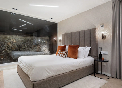 EXCEPTIONAL 4-BEDROOM TOWNHOUSE FOR SALE IN MARBELLA'S GOLDEN MILE
