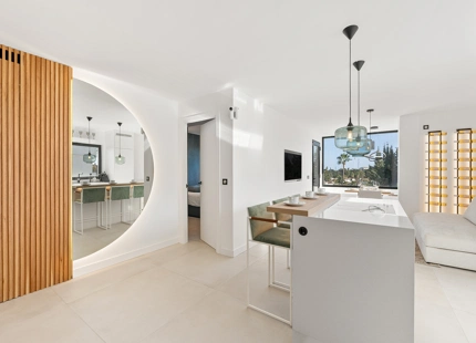 ÁTICO ELEGANTE DE 3 DORMITORIOS CON ESPECTACULAR TERRAZA EN LA AZOTEA EN NUEVA ANDALUCÍA