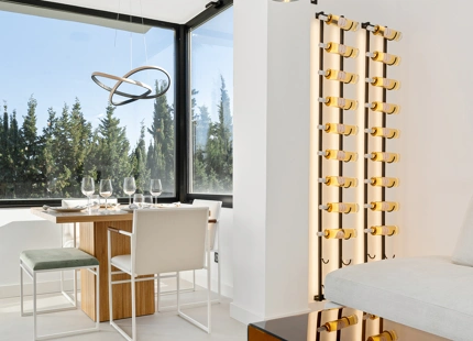 ÁTICO ELEGANTE DE 3 DORMITORIOS CON ESPECTACULAR TERRAZA EN LA AZOTEA EN NUEVA ANDALUCÍA