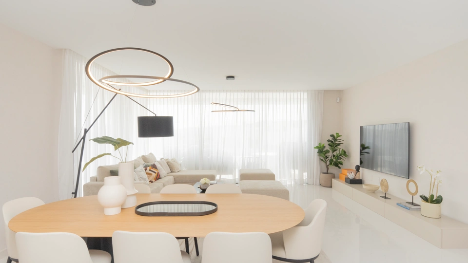 Apartment for sale in Cataleya, Estepona East