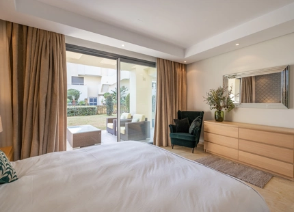 CHARMING GROUND FLOOR APARTMENT FOR SALE IN MARBELLA'S GOLDEN MILE