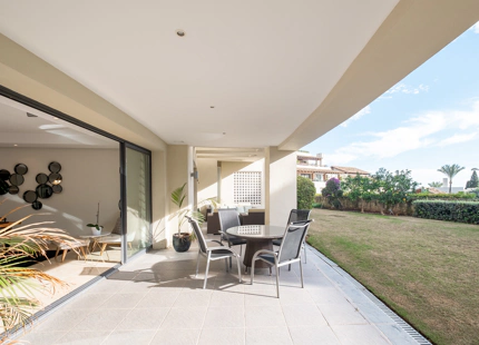 CHARMING GROUND FLOOR APARTMENT FOR SALE IN MARBELLA'S GOLDEN MILE