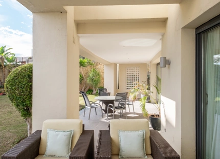 CHARMING GROUND FLOOR APARTMENT FOR SALE IN MARBELLA'S GOLDEN MILE