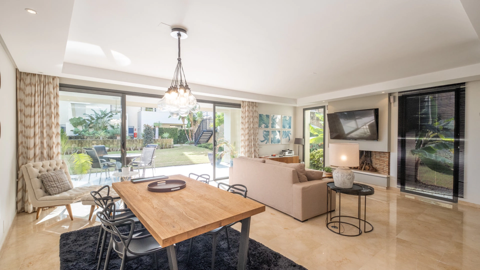 Ground Floor Apartment for sale in Imara, Marbella Golden Mile