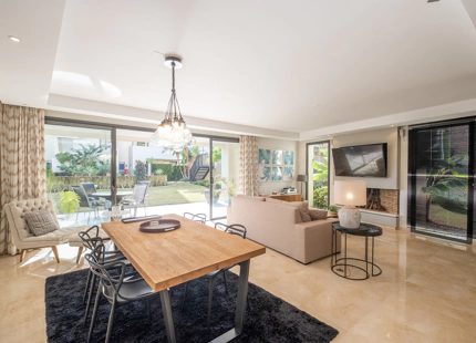 CHARMING GROUND FLOOR APARTMENT FOR SALE IN MARBELLA'S GOLDEN MILE