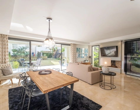 Ground Floor Apartment for sale in Imara, Marbella Golden Mile
