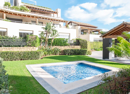 CHARMING GROUND FLOOR APARTMENT FOR SALE IN MARBELLA'S GOLDEN MILE