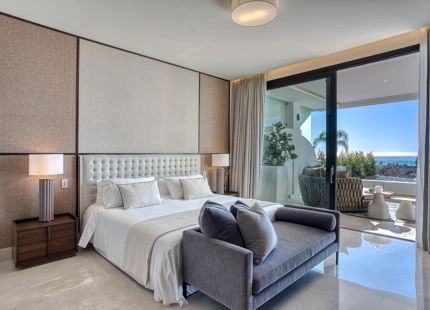 EXQUISITO DÚPLEX EN PLANTA BAJA DE 4 DORMITORIOS EN RESERVA DE SIERRA BLANCA