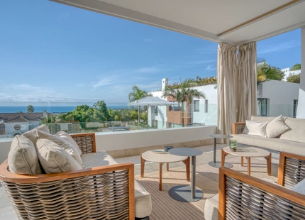 EXQUISITO DÚPLEX EN PLANTA BAJA DE 4 DORMITORIOS EN RESERVA DE SIERRA BLANCA