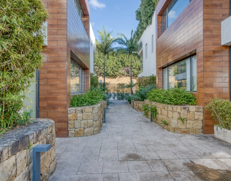 Ground Floor Duplex for sale in Reserva de Sierra Blanca, Marbella Golden Mile