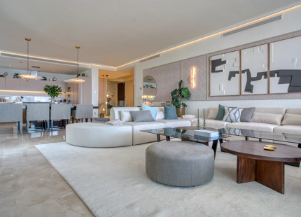 EXQUISITO DÚPLEX EN PLANTA BAJA DE 4 DORMITORIOS EN RESERVA DE SIERRA BLANCA