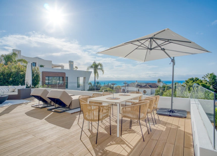 EXQUISITO DÚPLEX EN PLANTA BAJA DE 4 DORMITORIOS EN RESERVA DE SIERRA BLANCA
