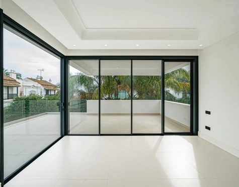 Villa en venta en Rio Verde, Marbella Golden Mile