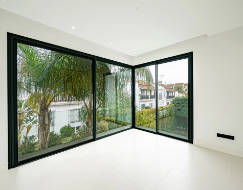 Villa en venta en Rio Verde, Marbella Golden Mile