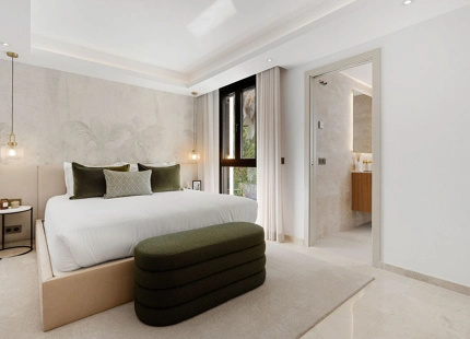 LUXURIOUS 5-BEDROOM VILLA IN MARBELLA FOR SALE