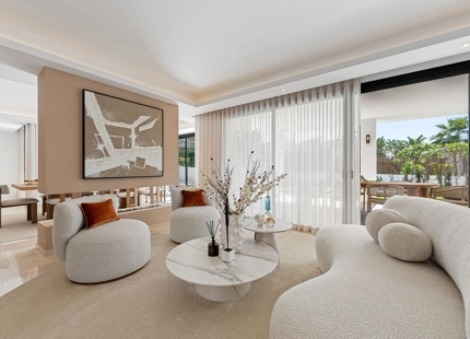 LUXURIOUS 5-BEDROOM VILLA IN MARBELLA FOR SALE